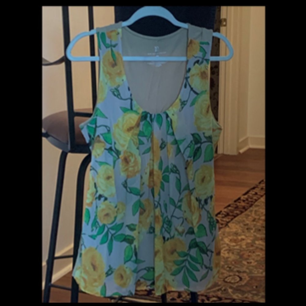 NY & Co White Sleeveless Blouse with Sheer Floral Overlay  XL  NWT